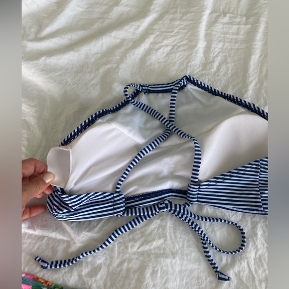 Floral High Neck Padded two piece Bikini Set Striped & Tropical Size M New - Picture 3 of 4